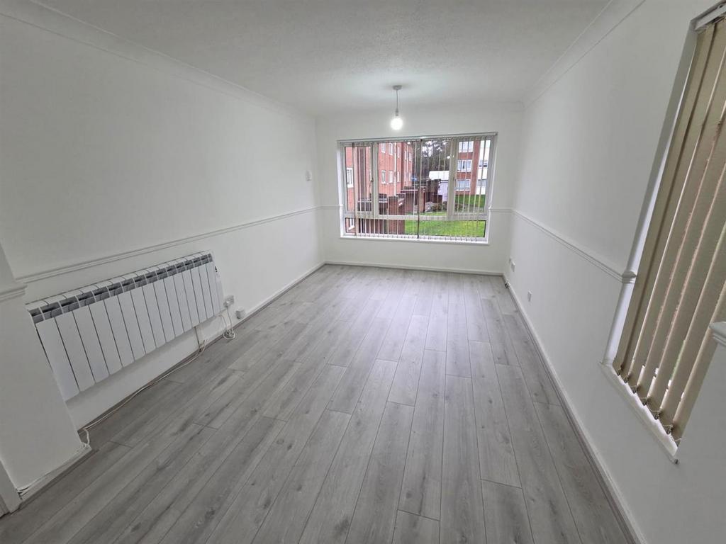 8, Newland Court 2.jpeg
