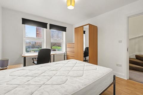undefined, Park View Road, London, N17