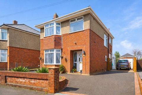 3 bedroom detached house for sale, Hood Crescent, Bournemouth, BH10 4DA