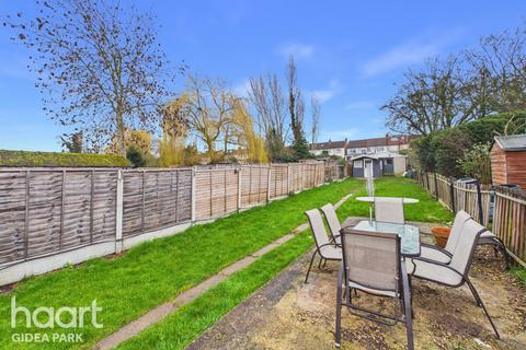 3 bedroom semi-detached house for sale, Seymer Road, Marshalls Park, Romford