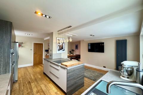undefined, Pope Lane, Preston PR4