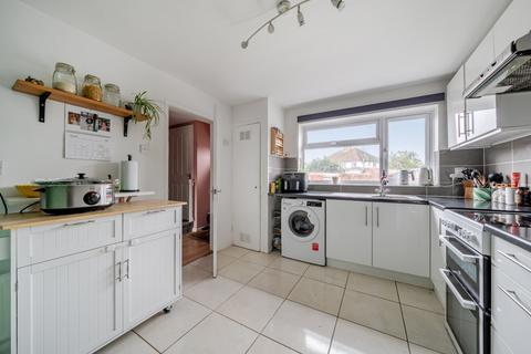undefined, St. Georges Drive, Chichester, PO19