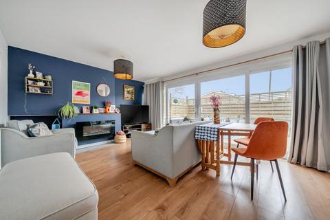 3 bedroom end of terrace house for sale, St. Georges Drive, Chichester, PO19