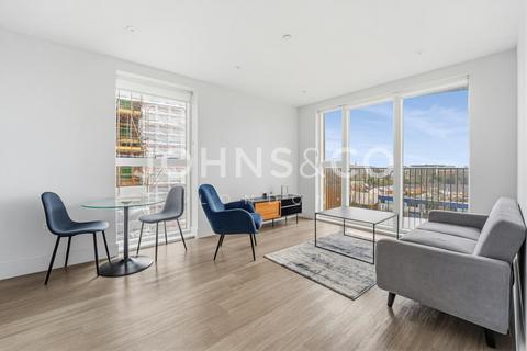 1 bedroom apartment to rent, Horlicks Quarter, London, Slough, SL1