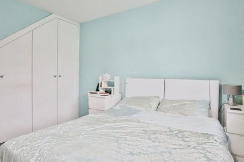 undefined, Kennerleigh Grove, Leeds, LS15