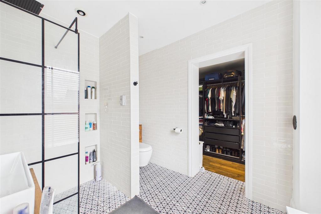 Ensuite