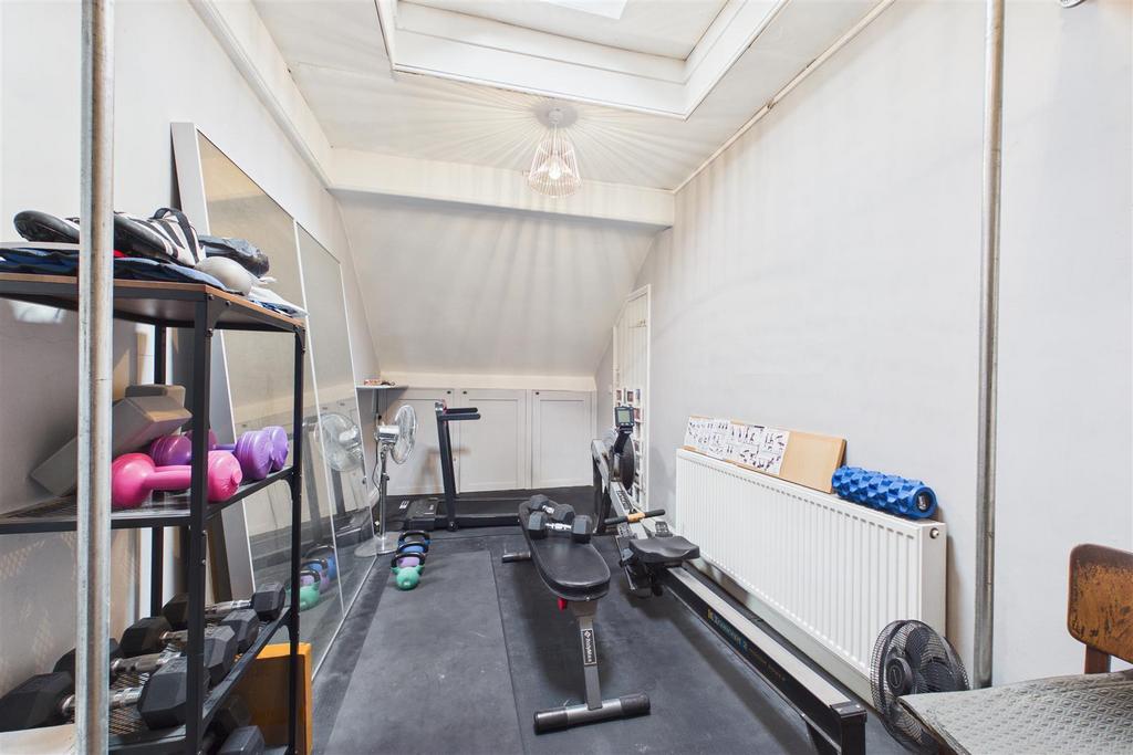 Bedroom Five/Gym