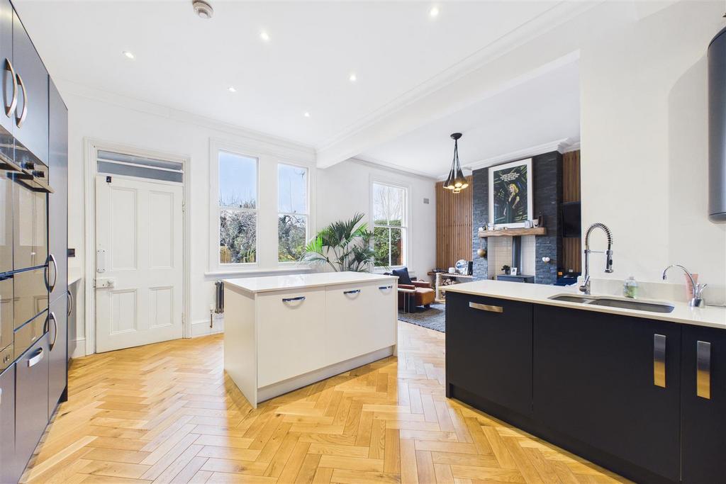 Living Breakfast Kitchen
