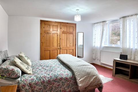 undefined, Aberbeeg, Abertillery, NP13