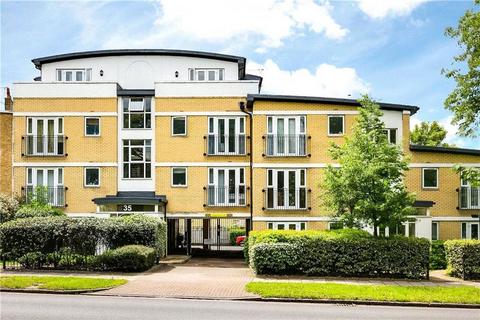 Poynders Road, London SW4