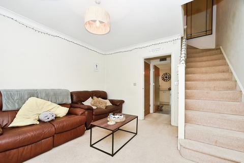 undefined, Queen's Crescent, Shrivenham, SN6