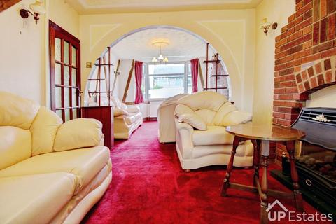 4 bedroom end of terrace house for sale, Glencoe Road, Coventry