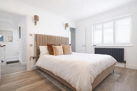 4 bedroom semi-detached house for sale, BOURNE VALE, BROMLEY BR2