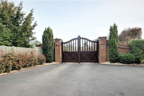 undefined, Brickendon Lane, Brickendon, Hertford, Hertfordshire, SG13