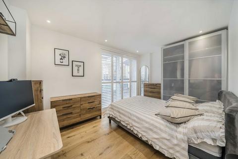 2 bedroom flat for sale, Upper Tooting Road, London SW17
