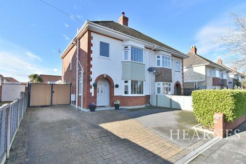 Castleton Avenue, Bournemouth, BH10