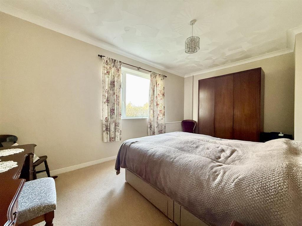 Bedroom2.jpg