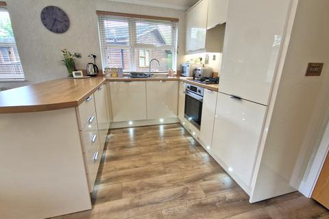 3 bedroom lodge for sale, Finlake Holiday Resort & Spa, Newton Abbot TQ13