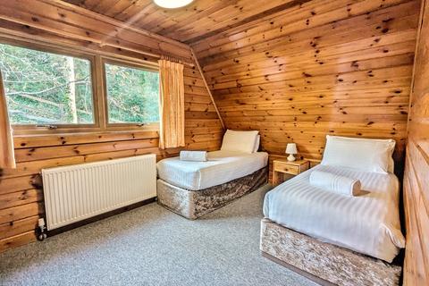 3 bedroom lodge for sale, Finlake Holiday Spa, Newton Abbot TQ13