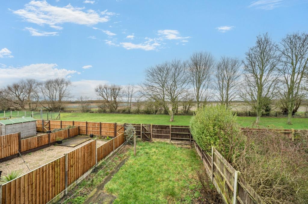 1416102-12-698dde65c7ed1