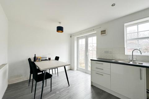 4 bedroom terraced house for sale, Glenmuir Close, Irlam, M44