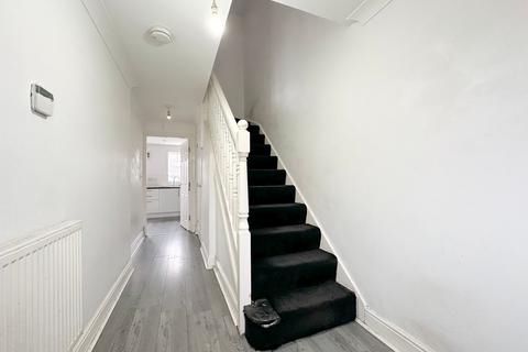 4 bedroom terraced house for sale, Glenmuir Close, Irlam, M44