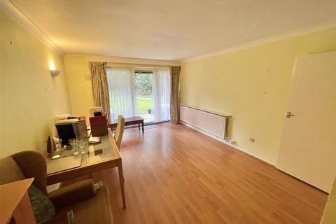 2 bedroom apartment for sale, Sherland Court, The Dell, Radlett, Hertfordshire, WD7