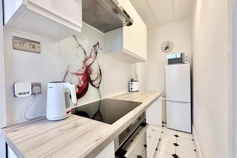 undefined, Mayfield Terrace, Bradford BD14