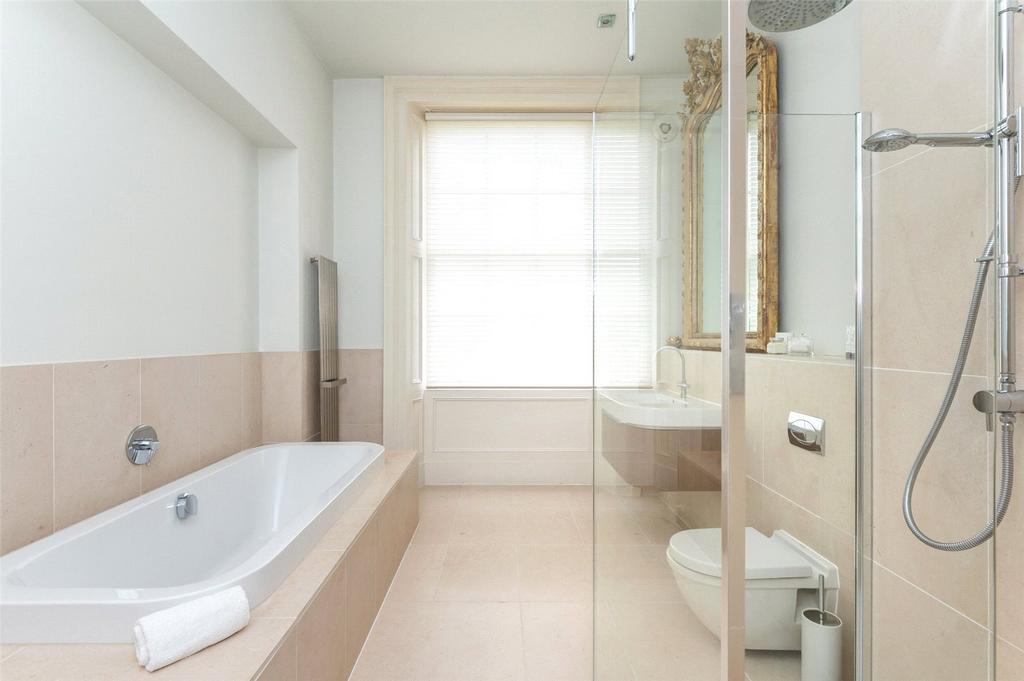 En Suite Bathroom