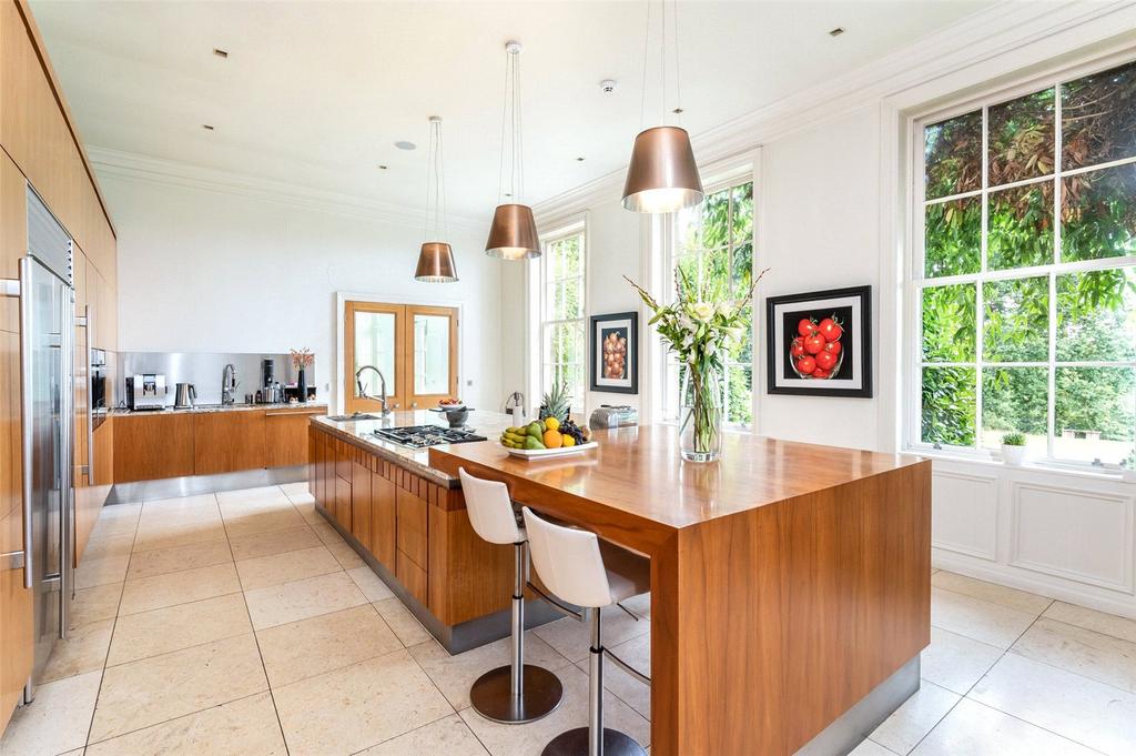Kitchen/Breakfast
