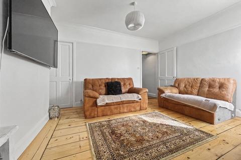 2 bedroom terraced house for sale, Gillingham Road, Gillingham, Kent, ME7