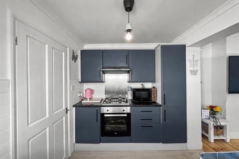 2 bedroom terraced house for sale, Gillingham Road, Gillingham, Kent, ME7