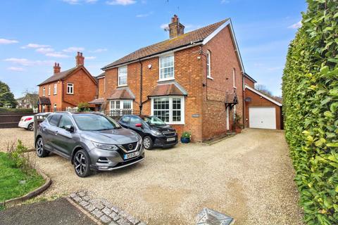 undefined, Marroway, Weston Turville
