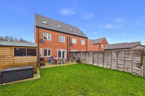 4 bedroom semi-detached house for sale, Fairfax Way, Rushwick, Worcester, Worcestershire, WR2