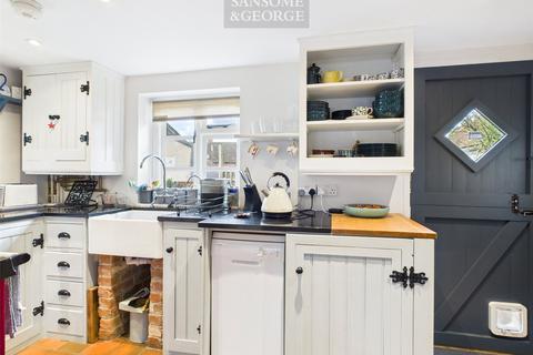 undefined, Swan Street, Kingsclere, Newbury, Hampshire, RG20