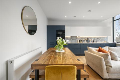 2 bedroom flat for sale, Littleworth Road, Esher, Surrey, KT10