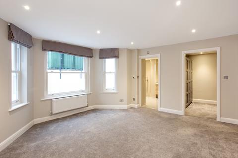 3 bedroom flat to rent, Warwick Gardens, London, W14