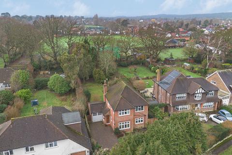 undefined, Ashtead