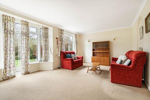 undefined, Ashtead