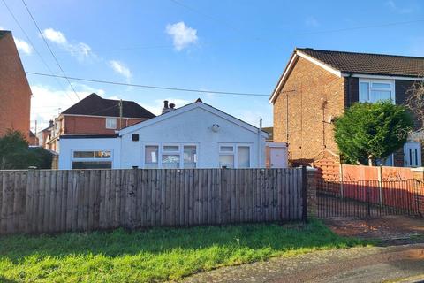 2 bedroom detached bungalow for sale, Water Lane, Totton, SO40
