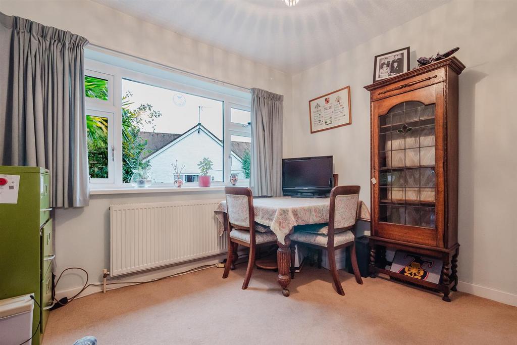 Sitting Room/Bedroom 2