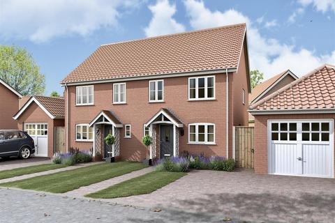 3 bedroom semi-detached house for sale, Rectory Gardens, Worlingham NR34