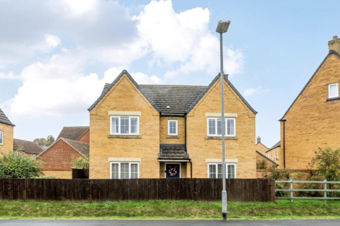 4 bedroom detached house for sale, Hawthorn Close, Barleythorpe, Oakham