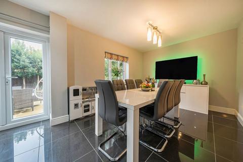 4 bedroom detached house for sale, Hawthorn Close, Barleythorpe, Oakham