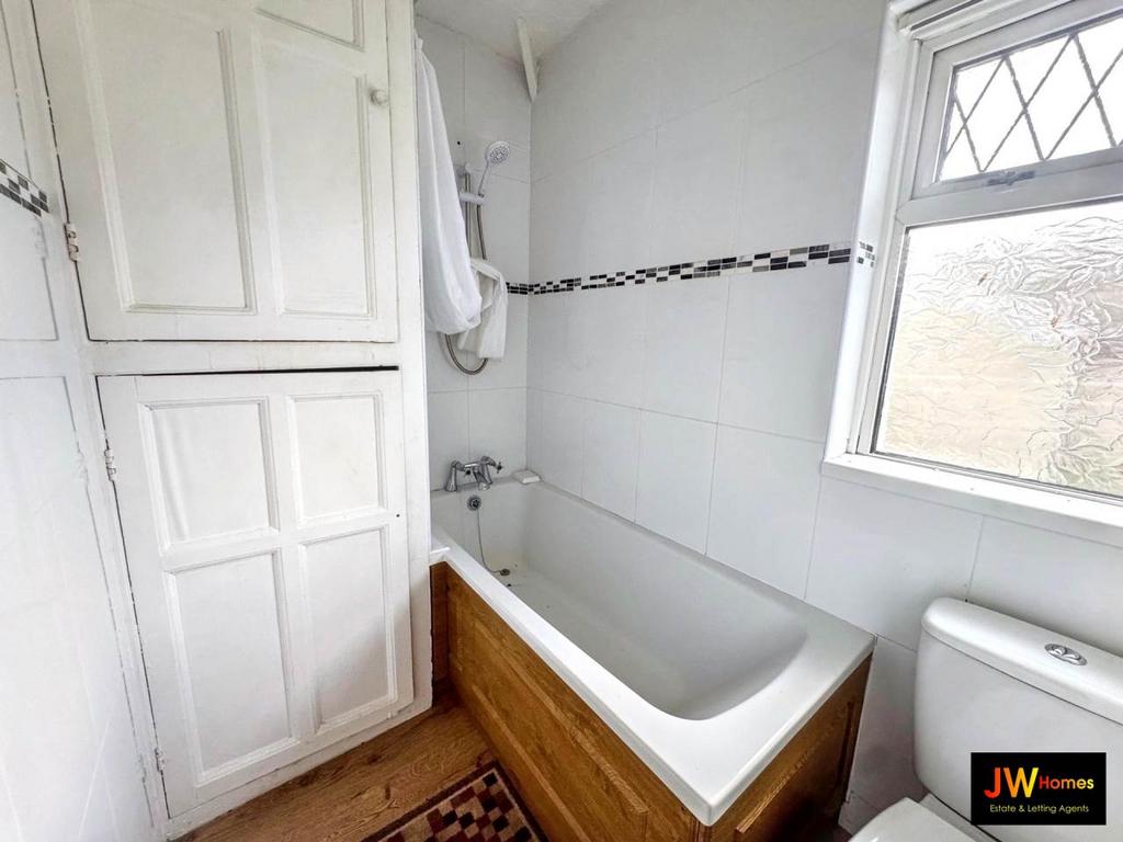 Bathroom (10)