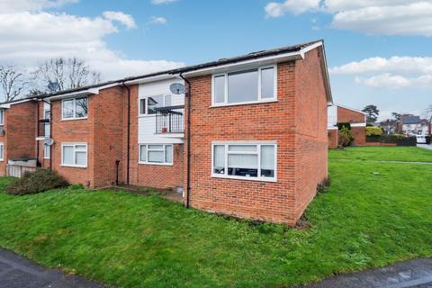 undefined, Bells Hill Green, Stoke Poges SL2