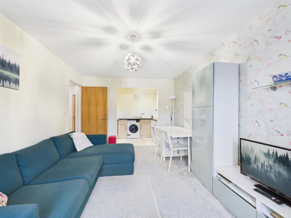 Living Room 2.jpg