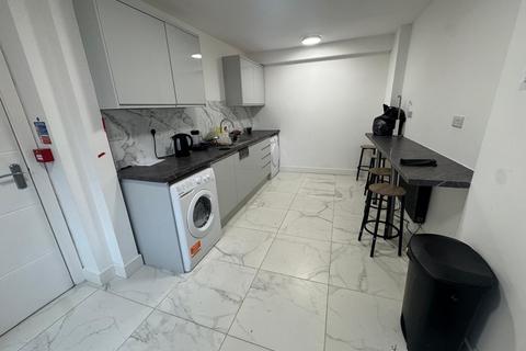 undefined, Hillborough Road, Luton LU1