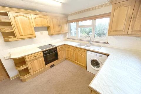 3 bedroom detached bungalow for sale, Laflouder Fields, Mullion TR12