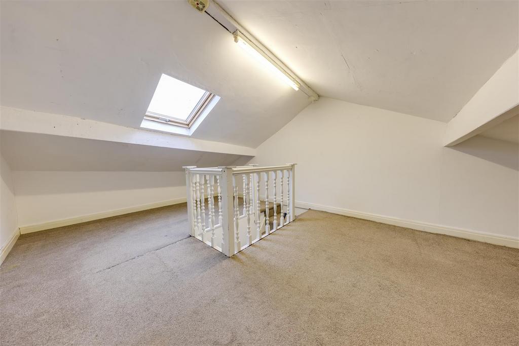 Attic Bed 3 Alt